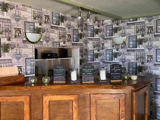 The Thelbridge Cross Inn Кредитон Экстерьер фото