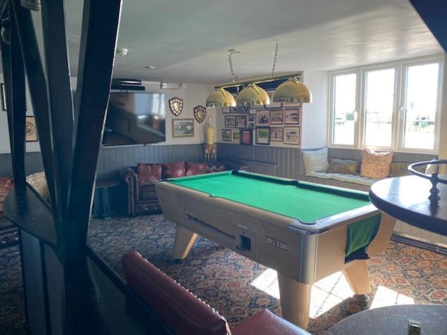 The Thelbridge Cross Inn Кредитон Экстерьер фото