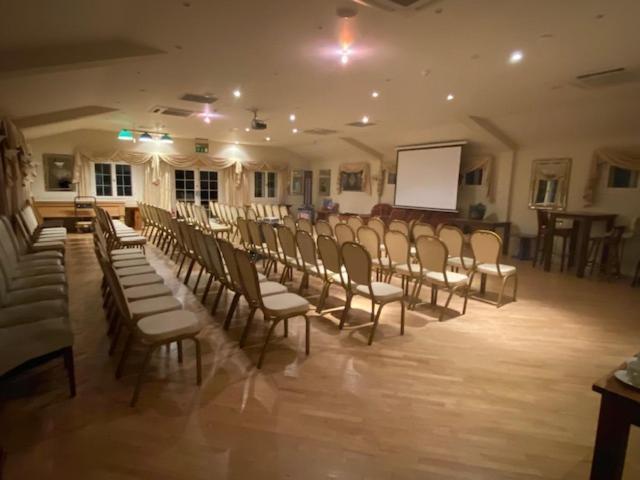 The Thelbridge Cross Inn Кредитон Экстерьер фото